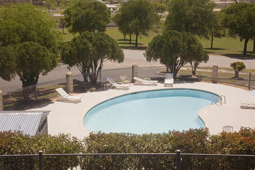Days Inn By Wyndham Boerne Ανέσεις φωτογραφία