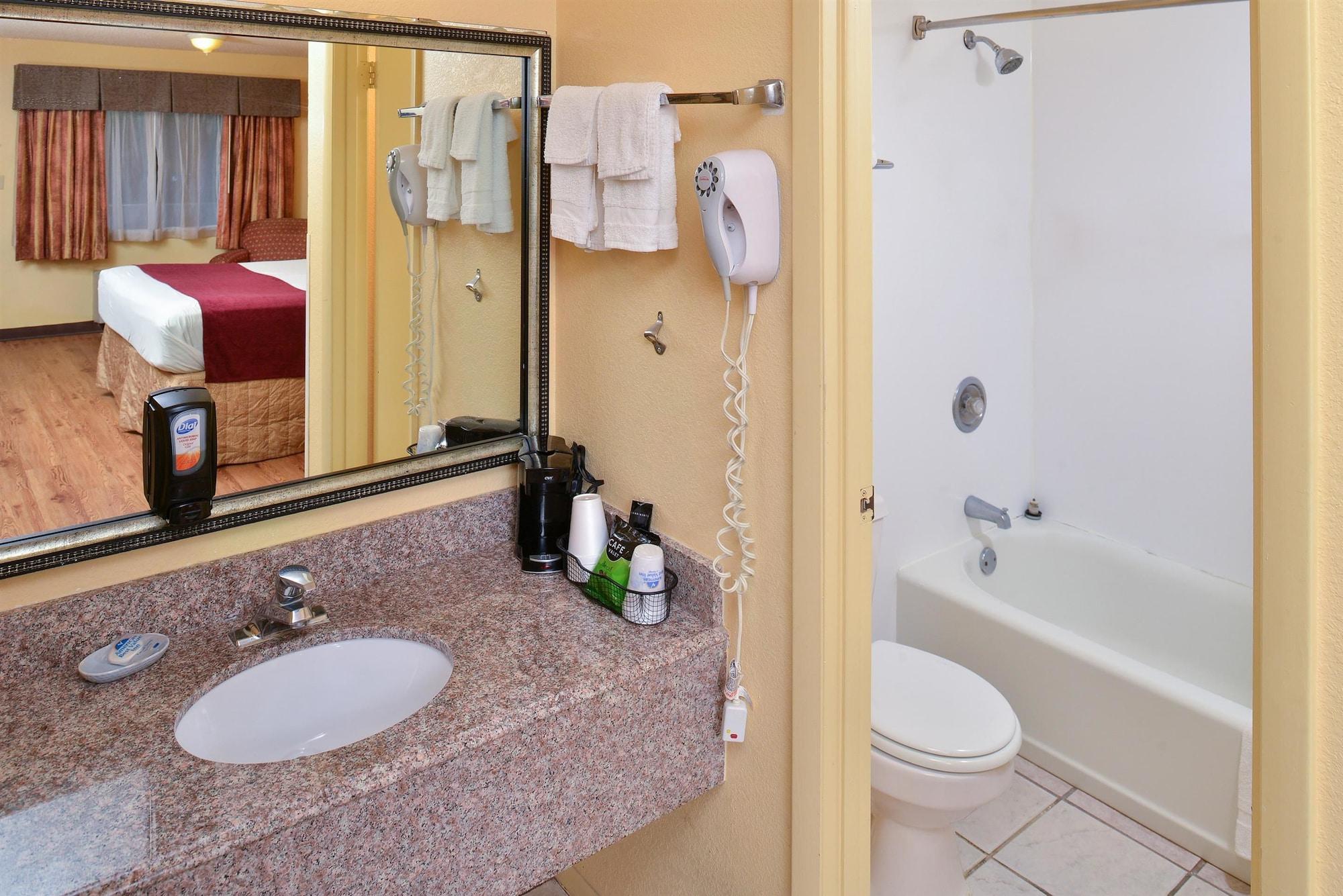 Days Inn By Wyndham Boerne Εξωτερικό φωτογραφία