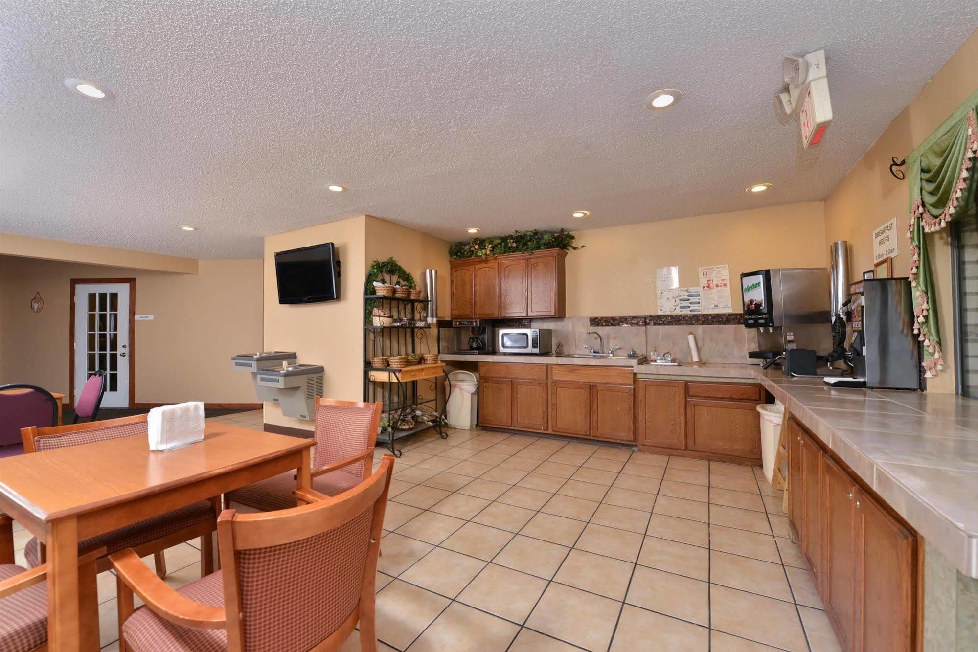 Days Inn By Wyndham Boerne Εξωτερικό φωτογραφία